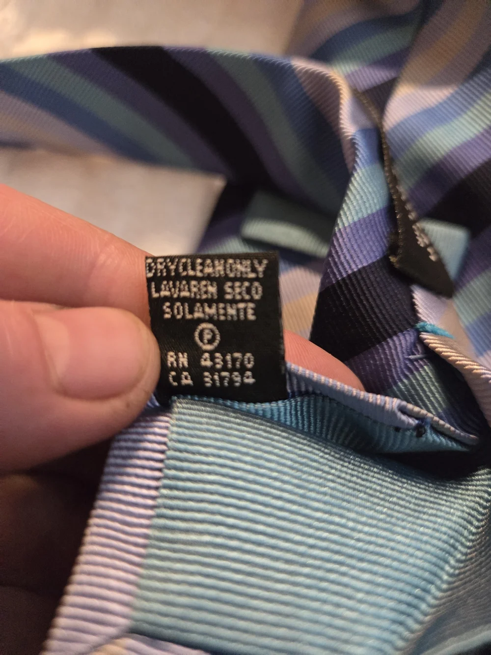 100 % Silk Men's Blue Striped Silk Tie - Stylish Blue Multi-Stripe